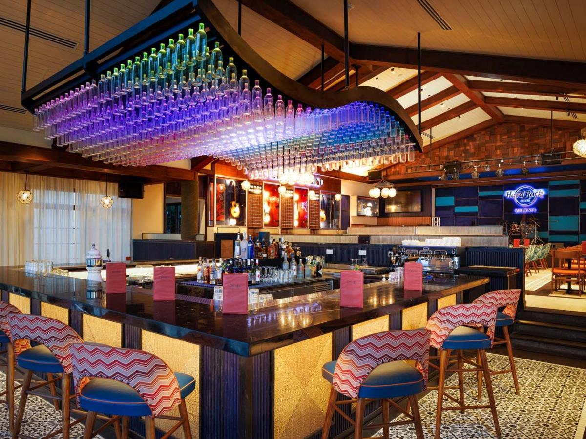 فندق هارد روك مالديفز Emboodhoo Lagoon المظهر الخارجي الصورة The bar at the restaurant