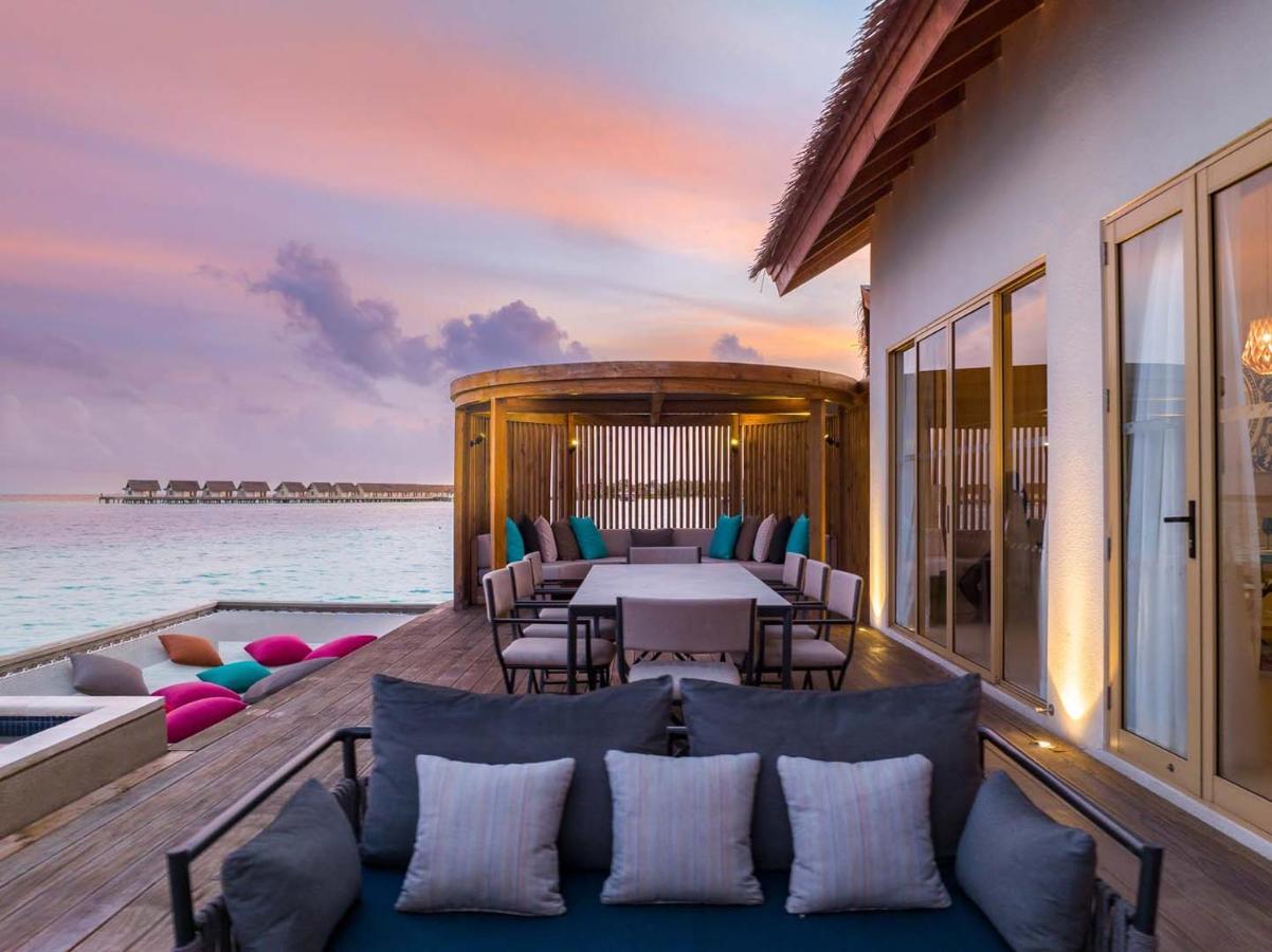 فندق هارد روك مالديفز Emboodhoo Lagoon المظهر الخارجي الصورة A water villa at the resort
